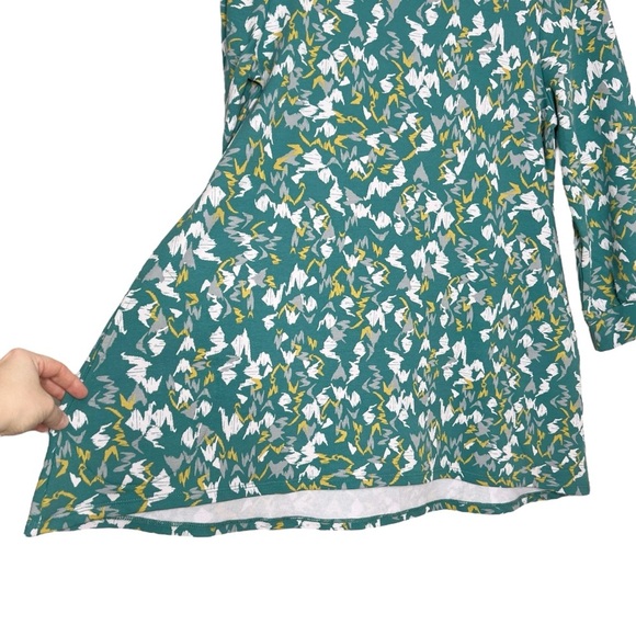 LOGO Lounge Green Abstract Print 3/4 Sleeve Swing Blouse - Picture 4 of 12